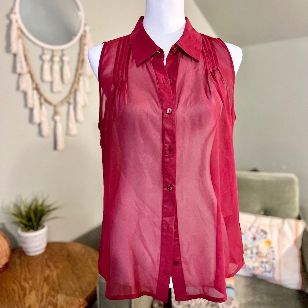 ❌ SOLD ❌ SHEER SLEEVELESS BLOUSE